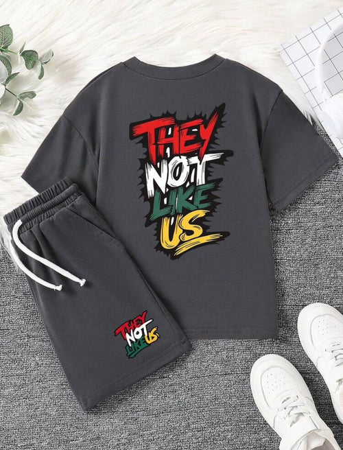 Complet fashion Not like US