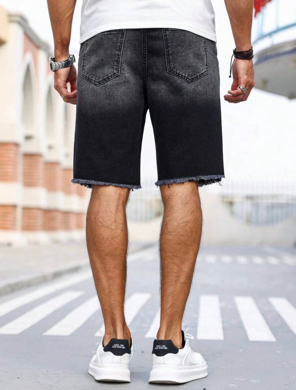 Short en jean noir